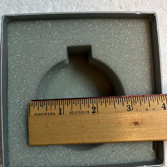 Vintage Waterford Crystal, Times Square Hope for Abundance Ball Ornament, 2001 - Picture 9 of 10